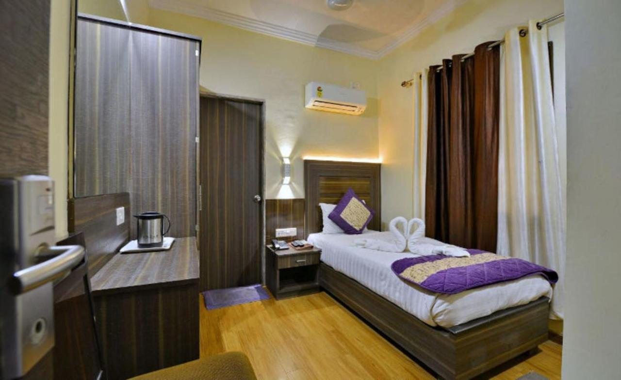 Hotel Samrat Jabalpur Exteriér fotografie