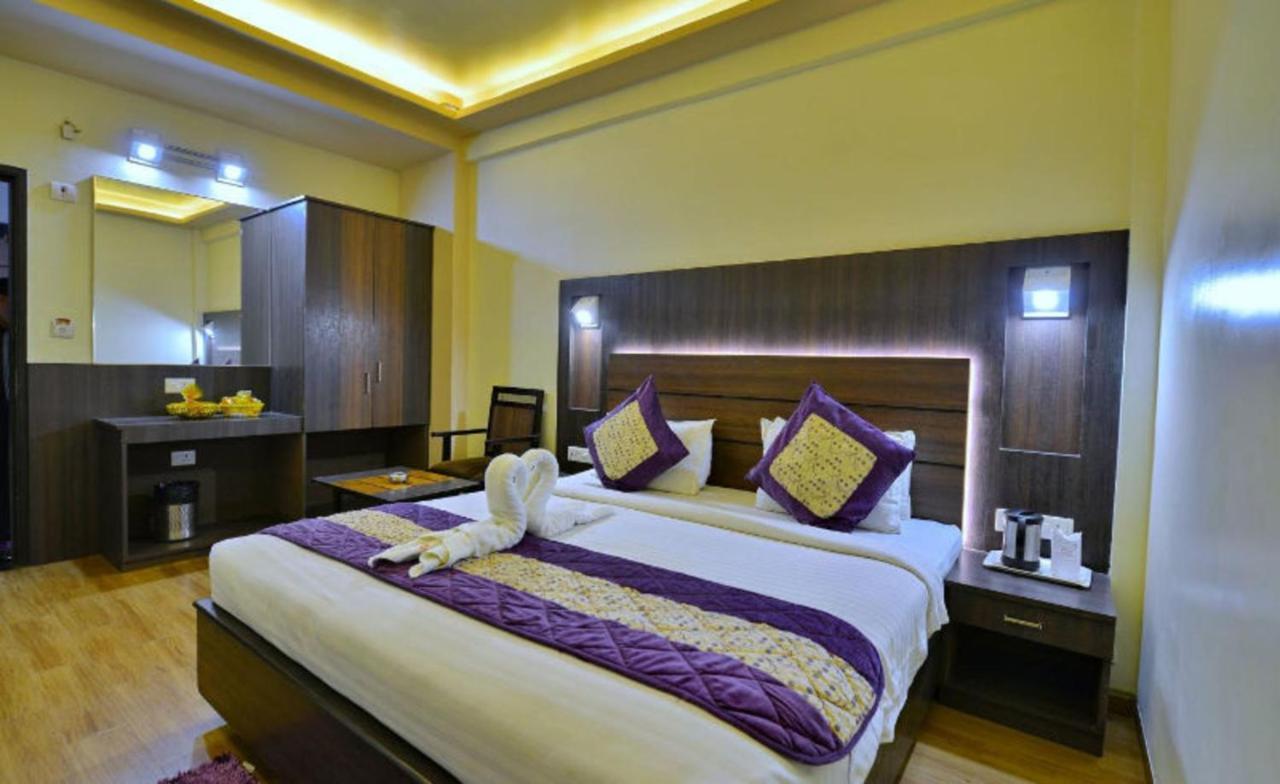 Hotel Samrat Jabalpur Exteriér fotografie