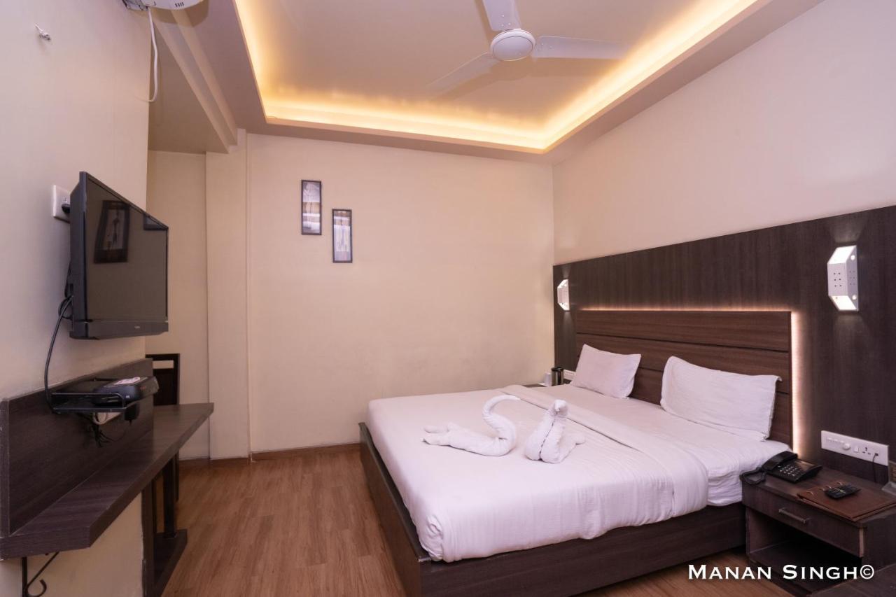 Hotel Samrat Jabalpur Exteriér fotografie