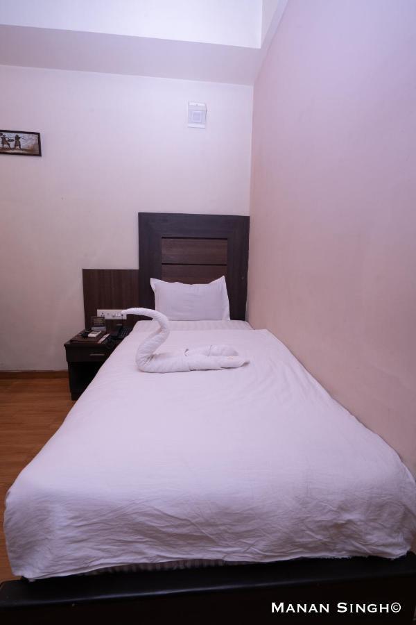 Hotel Samrat Jabalpur Exteriér fotografie